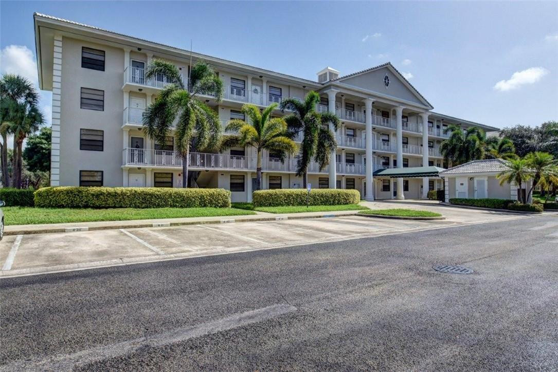 6037 Balboa Circle, Unit 402 Boca Raton, FL 33433 - Photo 2 of 49 Photo 2