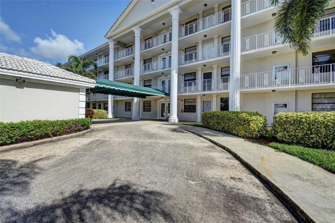 6037 Balboa Circle, Unit 402 Boca Raton, FL 33433 - Photo 3 of 49 Photo 3