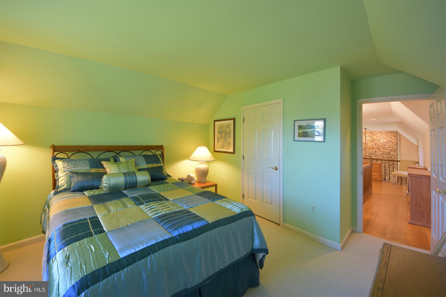 960 South River Landing Road, Unit 960 Edgewater, MD 21037 - Photo 18 of 29 Second bedroom is located on upper level
