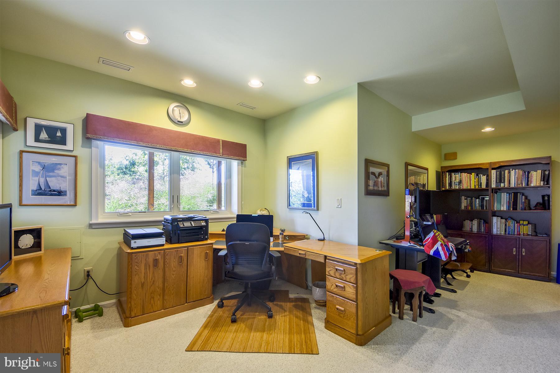 960 South River Landing Road, Unit 960 Edgewater, MD 21037 - Photo 20 of 29 Large lower level has lots of space