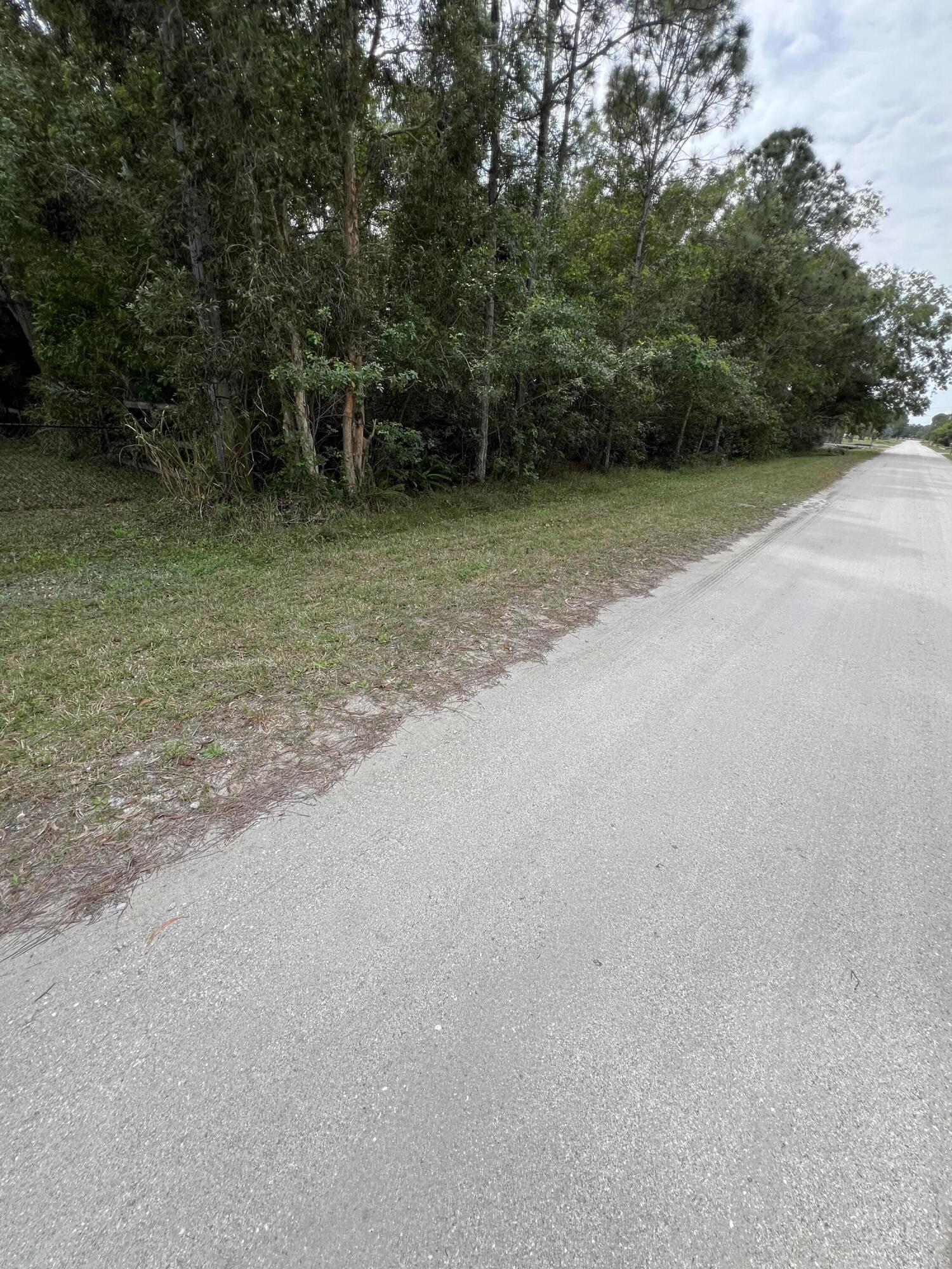 17568 88th Road North Loxahatchee, FL 33470 - Photo 4 of 4 IMG_9401 (1)