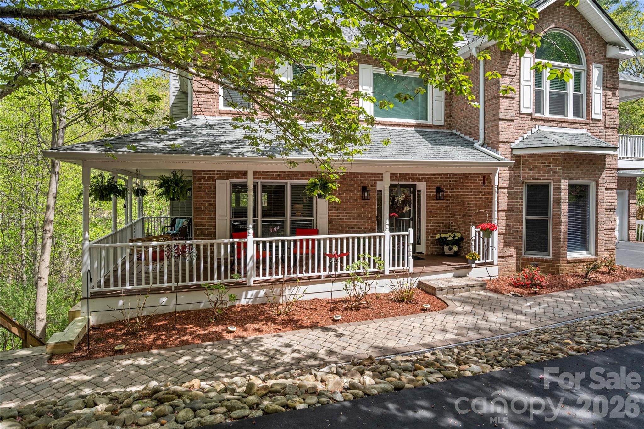 483 Heather Marie Drive Hendersonville, NC 28792 - Photo 3 of 48