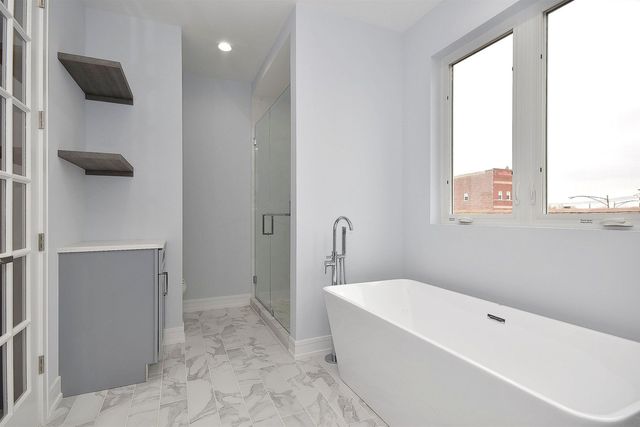 $699,000 | 3824 South Wallace Street, Chicago, IL 60609