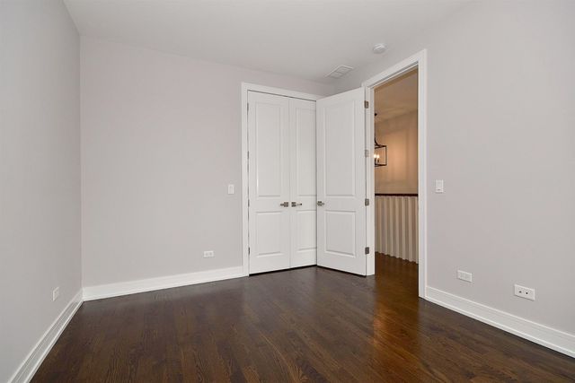 $699,000 | 3824 South Wallace Street, Chicago, IL 60609