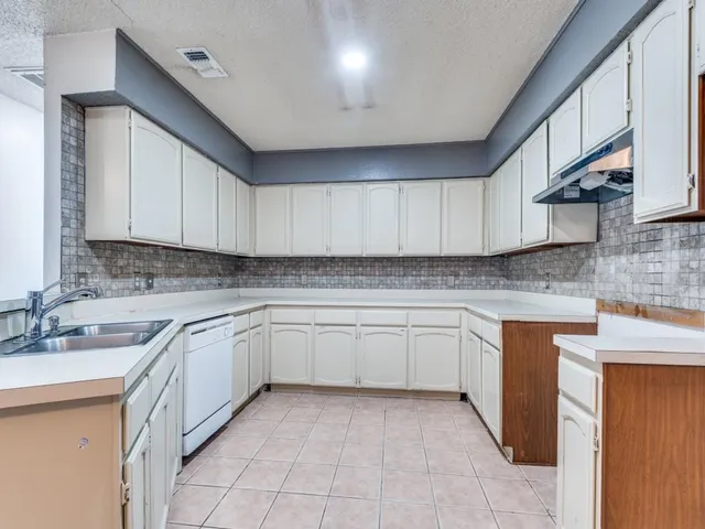 $275,000 | 1228 English Street, Irving, TX 75061