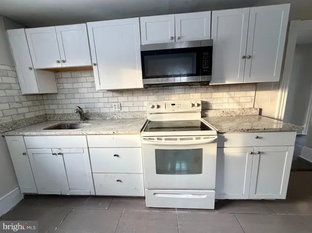 $1,500 | 706 North High Street, Unit 2, Millville, NJ 08332