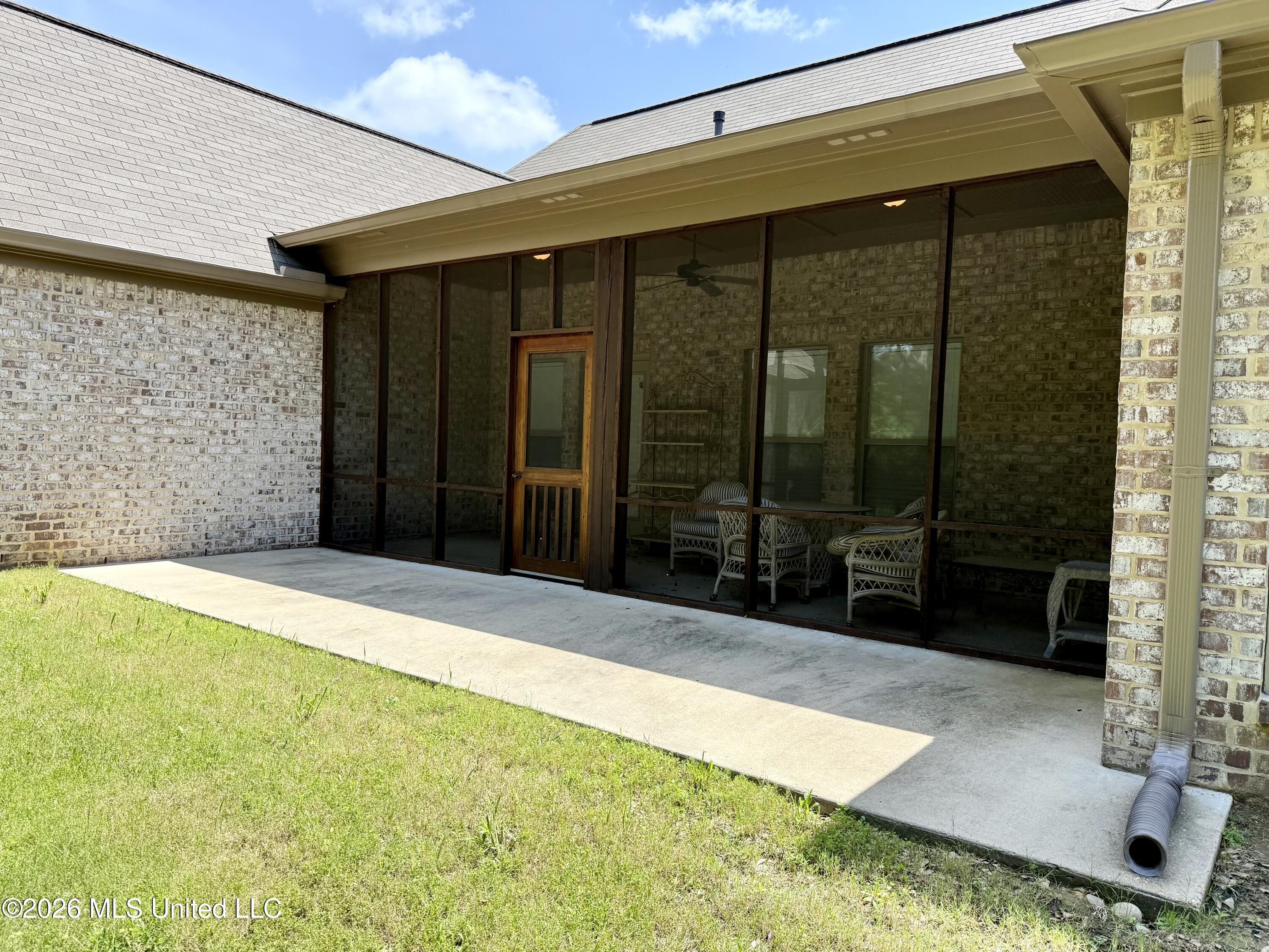 242 Falls Crossing Madison, MS 39110 - Photo 28 of 29 IMG_E9568