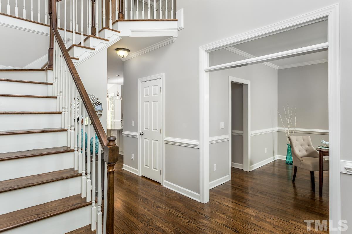 2301 Hideaway Court Raleigh, NC 27613 - Photo 3 of 30