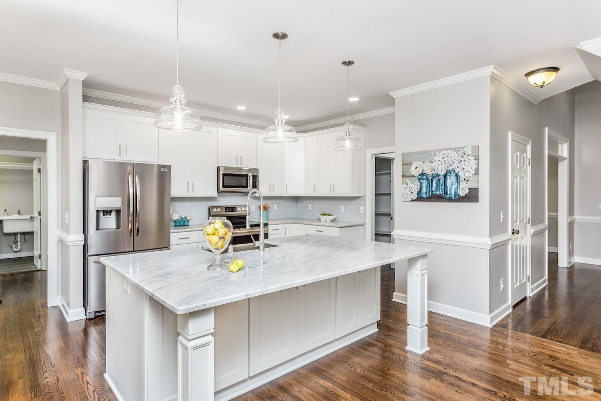 2301 Hideaway Court Raleigh, NC 27613 - Photo 8 of 30