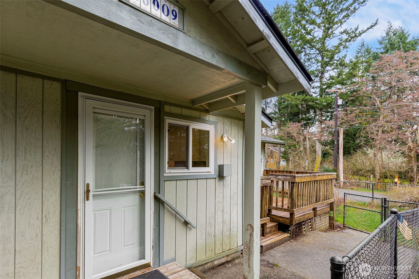 26009 Barrett Road Northeast Kingston, WA 98346 - Photo 2 of 25 a view of a balcony
