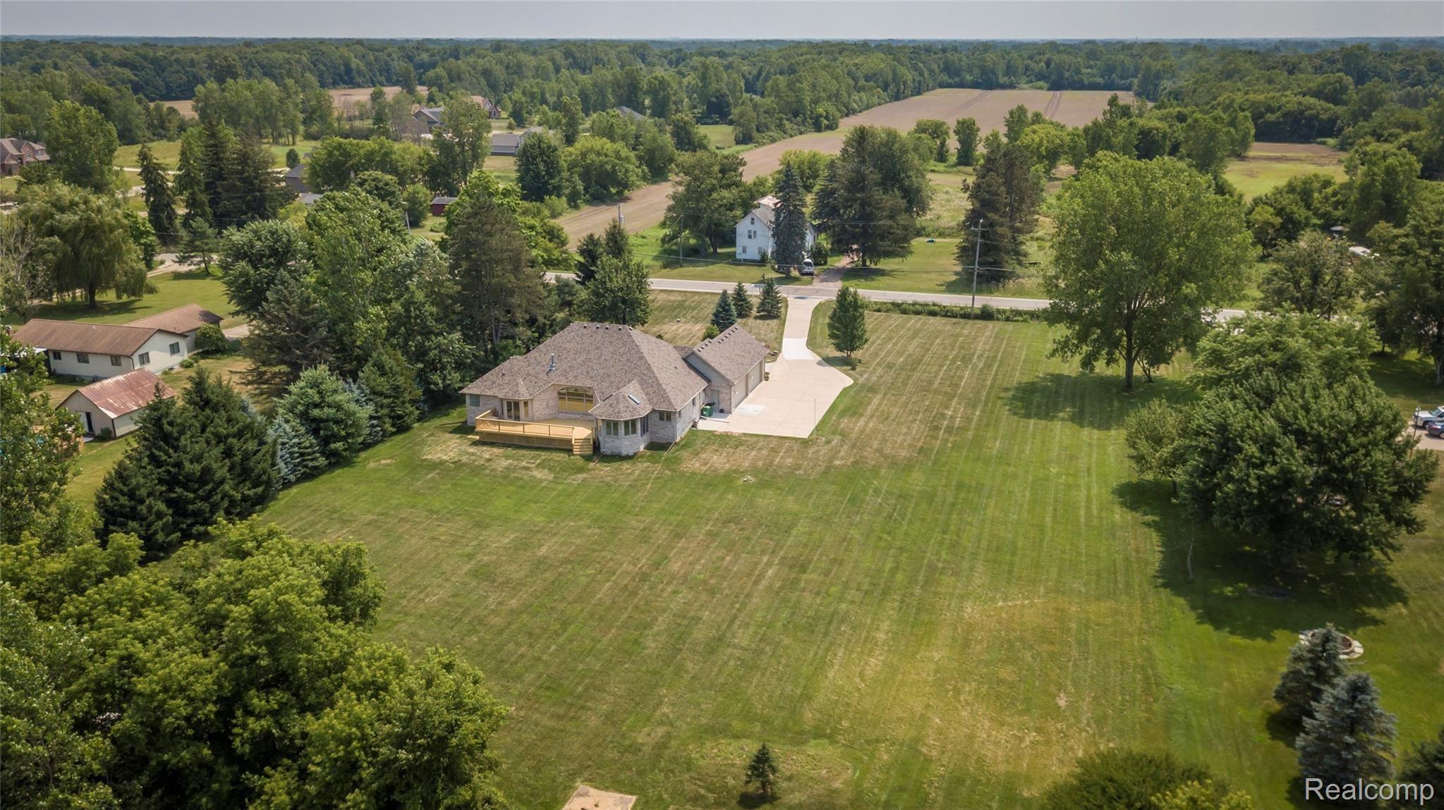 16989 29 Mile Road Ray, MI 48096 - Photo 33 of 37 16989 29 Mile Road, Ray, MI-37-FULL.jpg