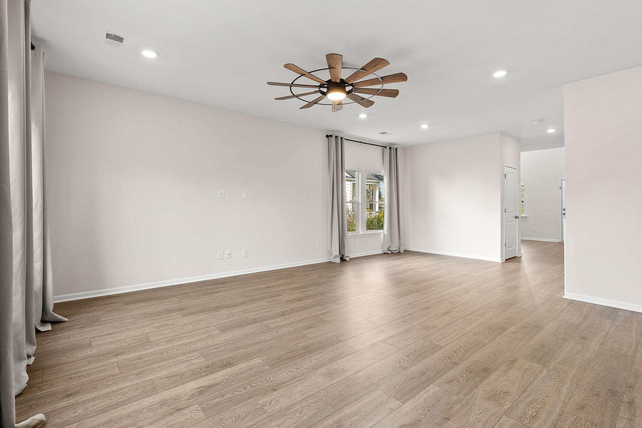 104 Country Gate Lane Summerville, SC 29485 - Photo 10 of 65 Living/Dining