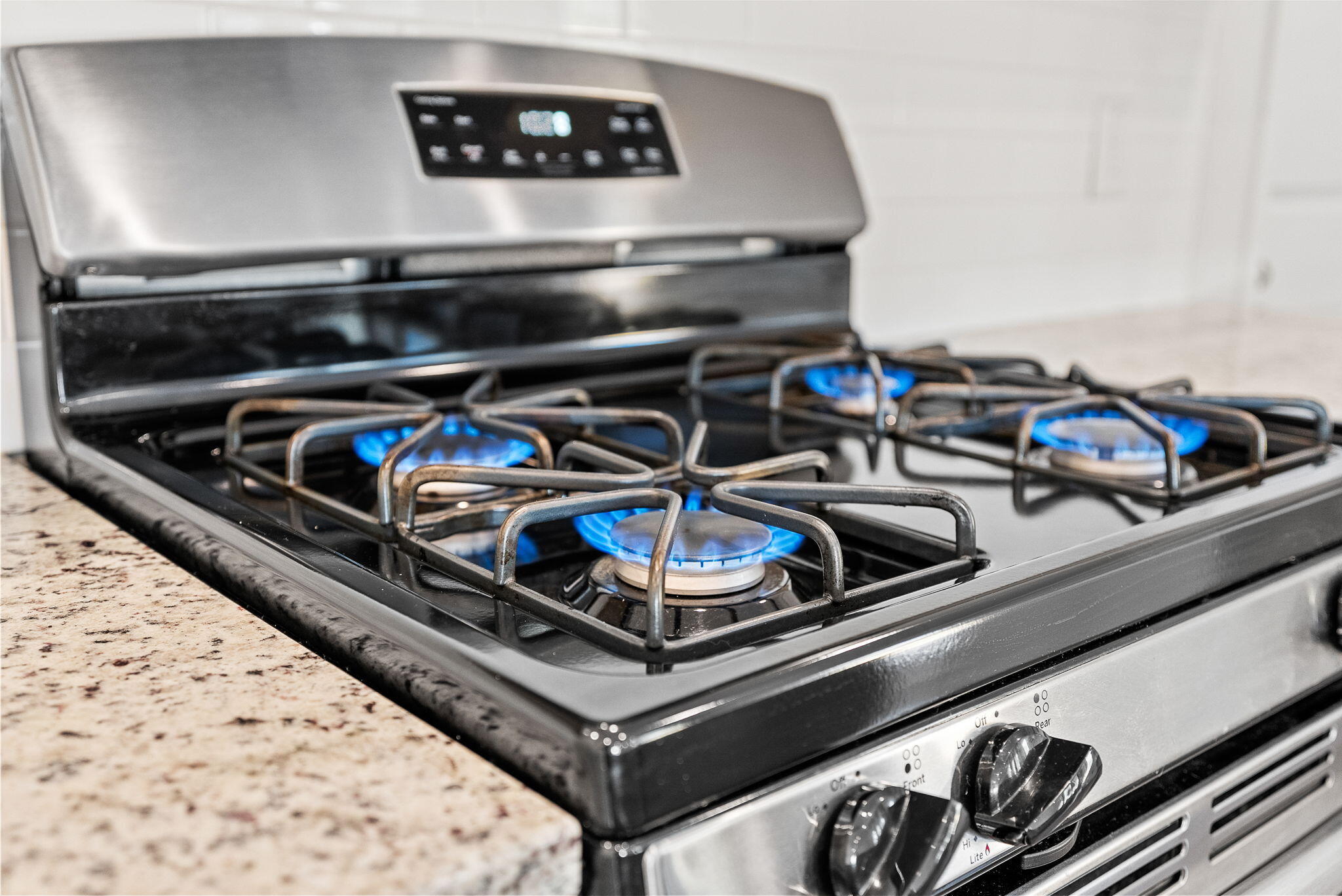 104 Country Gate Lane Summerville, SC 29485 - Photo 17 of 65 Gas Stove