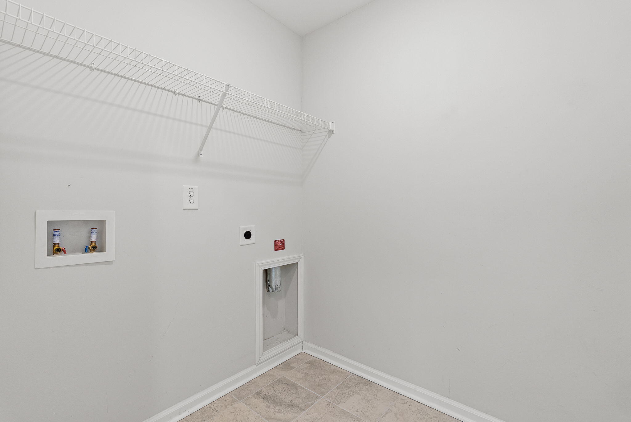 104 Country Gate Lane Summerville, SC 29485 - Photo 33 of 65 Laundry Room