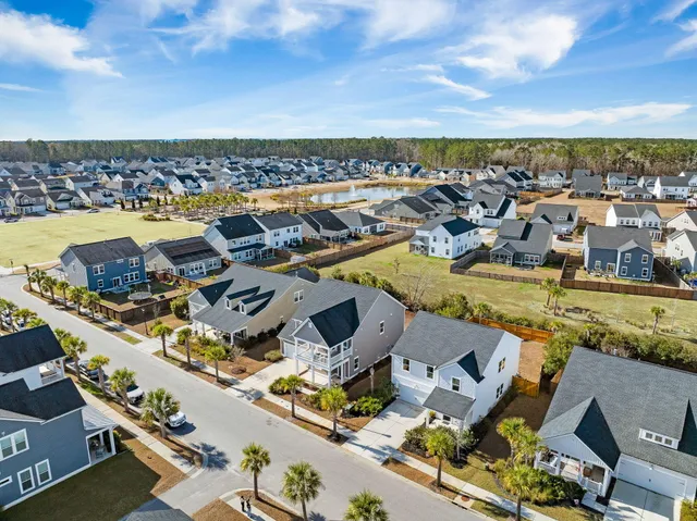 $390,000 | 104 Country Gate Lane, Summerville, SC 29485