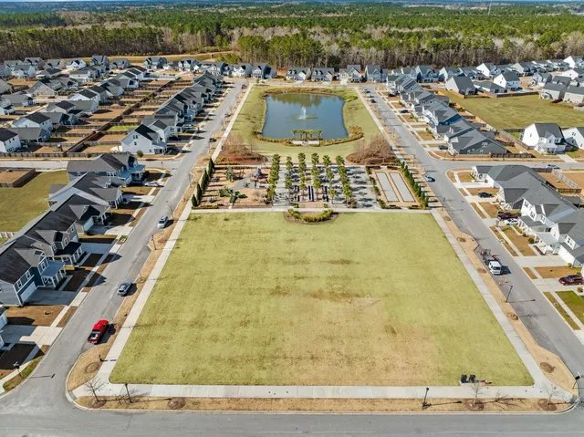 $390,000 | 104 Country Gate Lane, Summerville, SC 29485