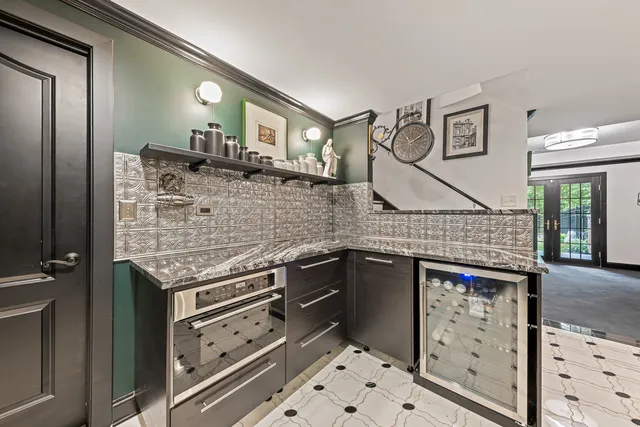 $1,300,000 | 20600 Old Wolf Road, Mokena, IL 60448