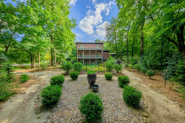 $1,300,000 | 20600 Old Wolf Road, Mokena, IL 60448