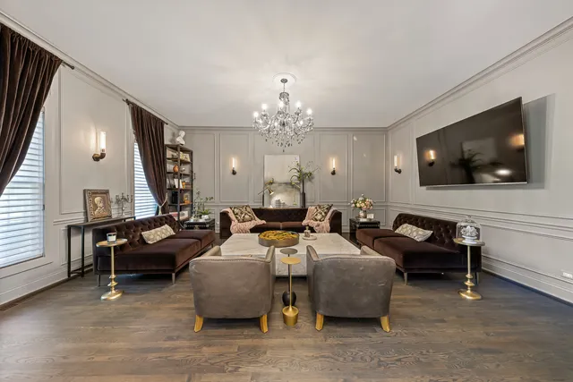 $1,300,000 | 20600 Old Wolf Road, Mokena, IL 60448