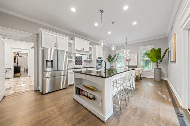 $1,300,000 | 20600 Old Wolf Road, Mokena, IL 60448