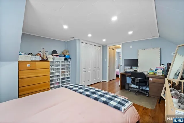 $689,000 | 340 Marsan Drive, Carlstadt, NJ 07072