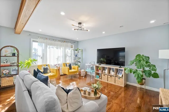 $689,000 | 340 Marsan Drive, Carlstadt, NJ 07072