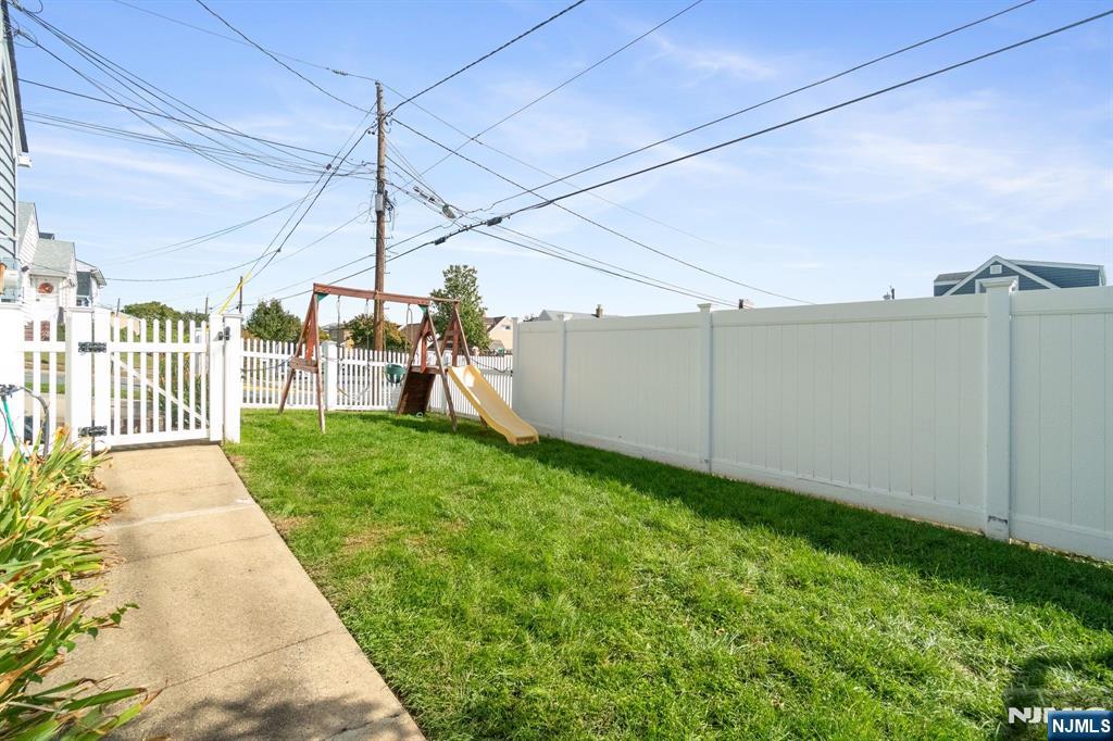 340 Marsan Drive Carlstadt, NJ 07072 - Photo 45 of 50