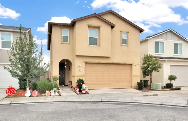 $415,000 | 6377 East Meritage Drive, Fresno, CA 93727