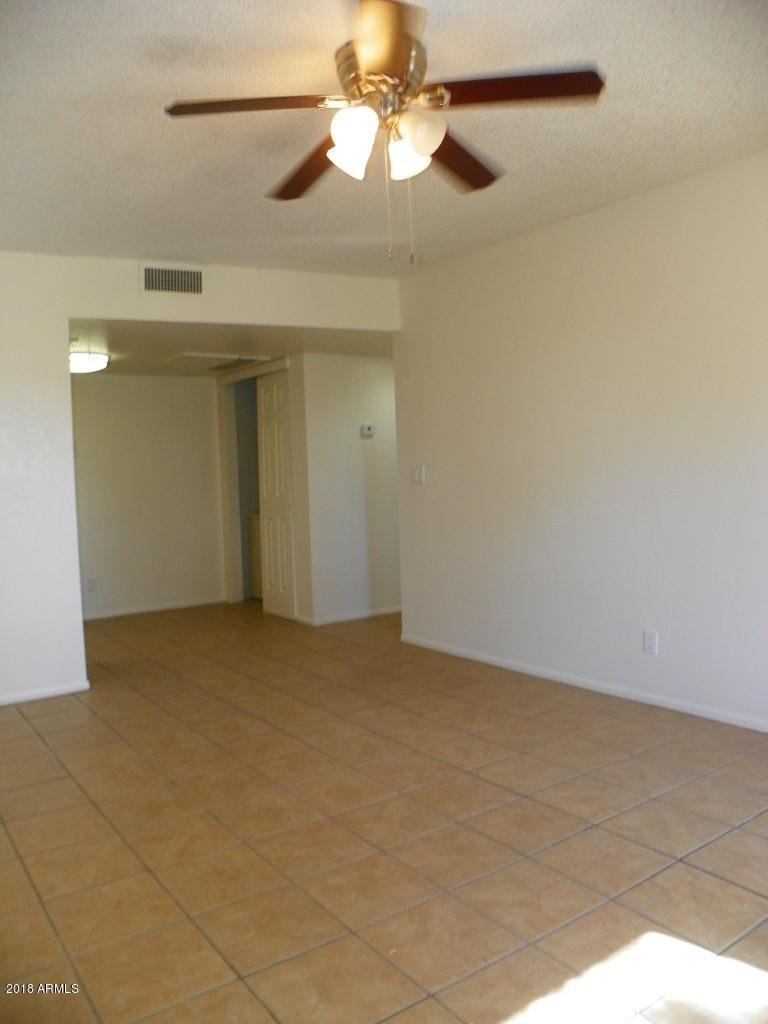 1336 East Mountain View Road, Unit 210 Phoenix, AZ 85020 - Photo 11 of 34 101_3868 (Medium)