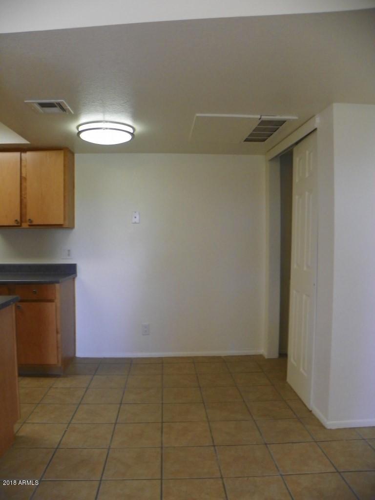 1336 East Mountain View Road, Unit 210 Phoenix, AZ 85020 - Photo 12 of 34 101_3869 (Medium)