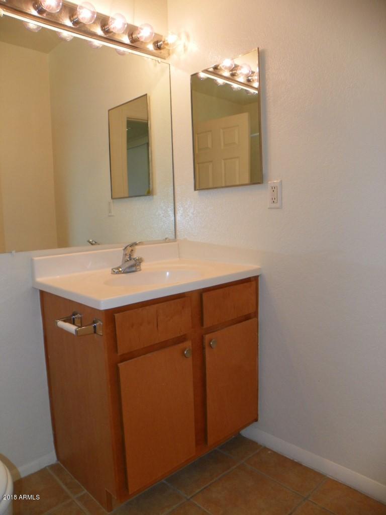 1336 East Mountain View Road, Unit 210 Phoenix, AZ 85020 - Photo 29 of 34 101_3887 (Medium)