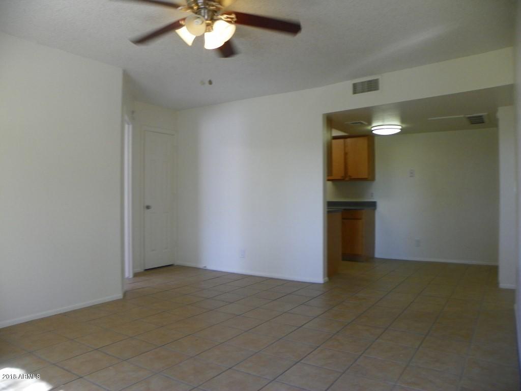 1336 East Mountain View Road, Unit 210 Phoenix, AZ 85020 - Photo 9 of 34 101_3865 (Medium)
