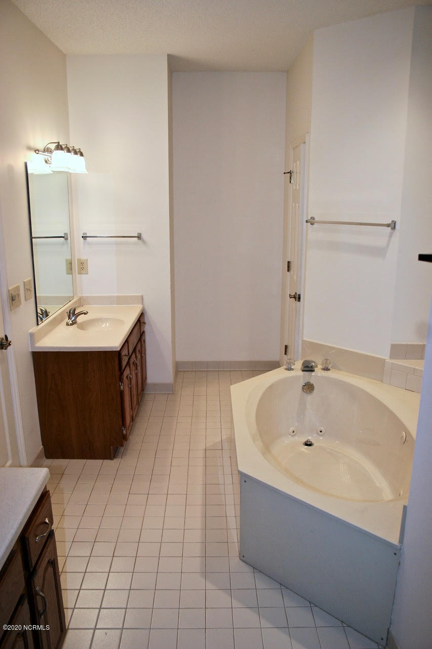144 Olde Point Road Hampstead, NC 28443 - Photo 16 of 32 16