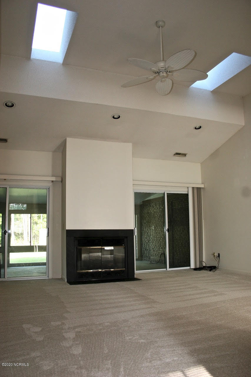 144 Olde Point Road Hampstead, NC 28443 - Photo 4 of 32 4