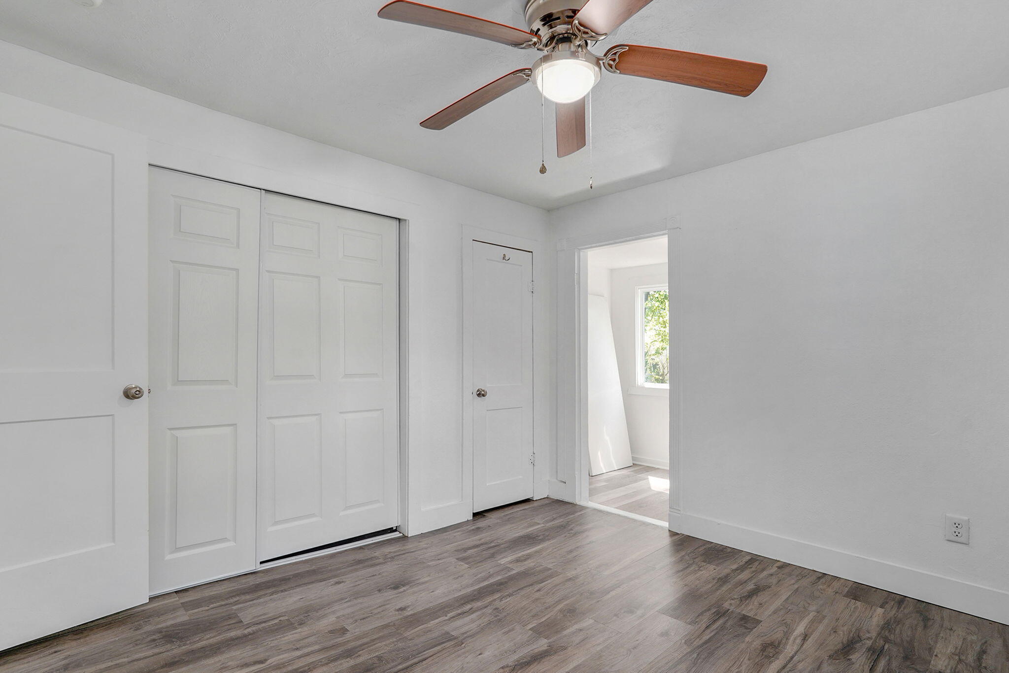 2540 West State Street Springfield, MO 65802 - Photo 13 of 18 2540 W State St-13