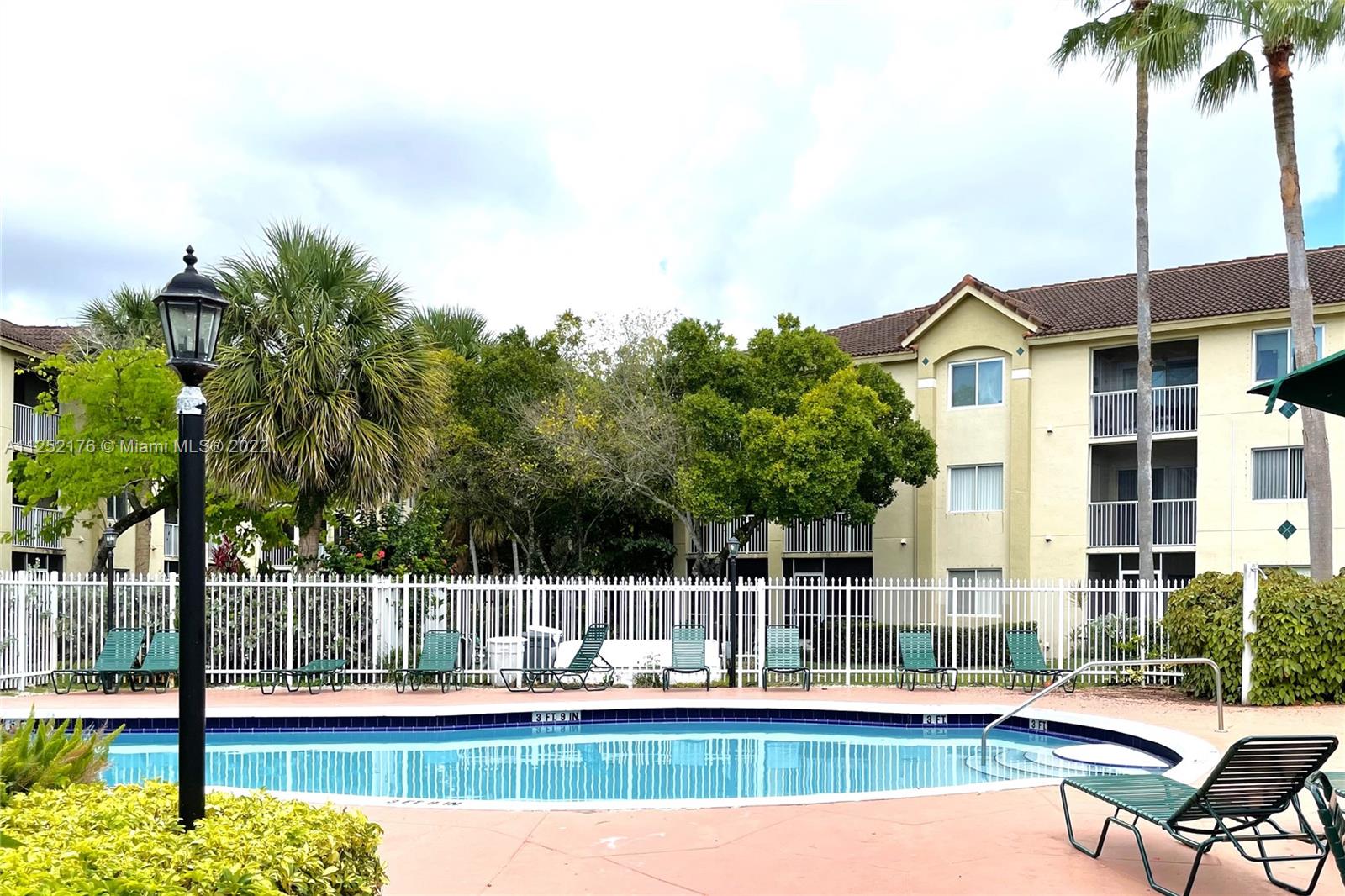 420 South Park Road, Unit 2105 Hollywood, FL 33021 - Photo 11 of 11 a house view with a outdoor space