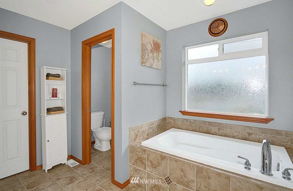 18208 2nd Place West, Unit A Bothell, WA 98012 - Photo 17 of 24
