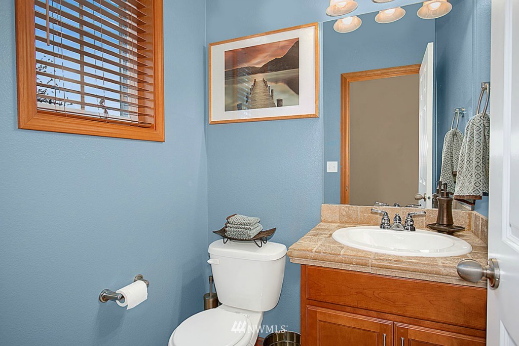 18208 2nd Place West, Unit A Bothell, WA 98012 - Photo 3 of 24