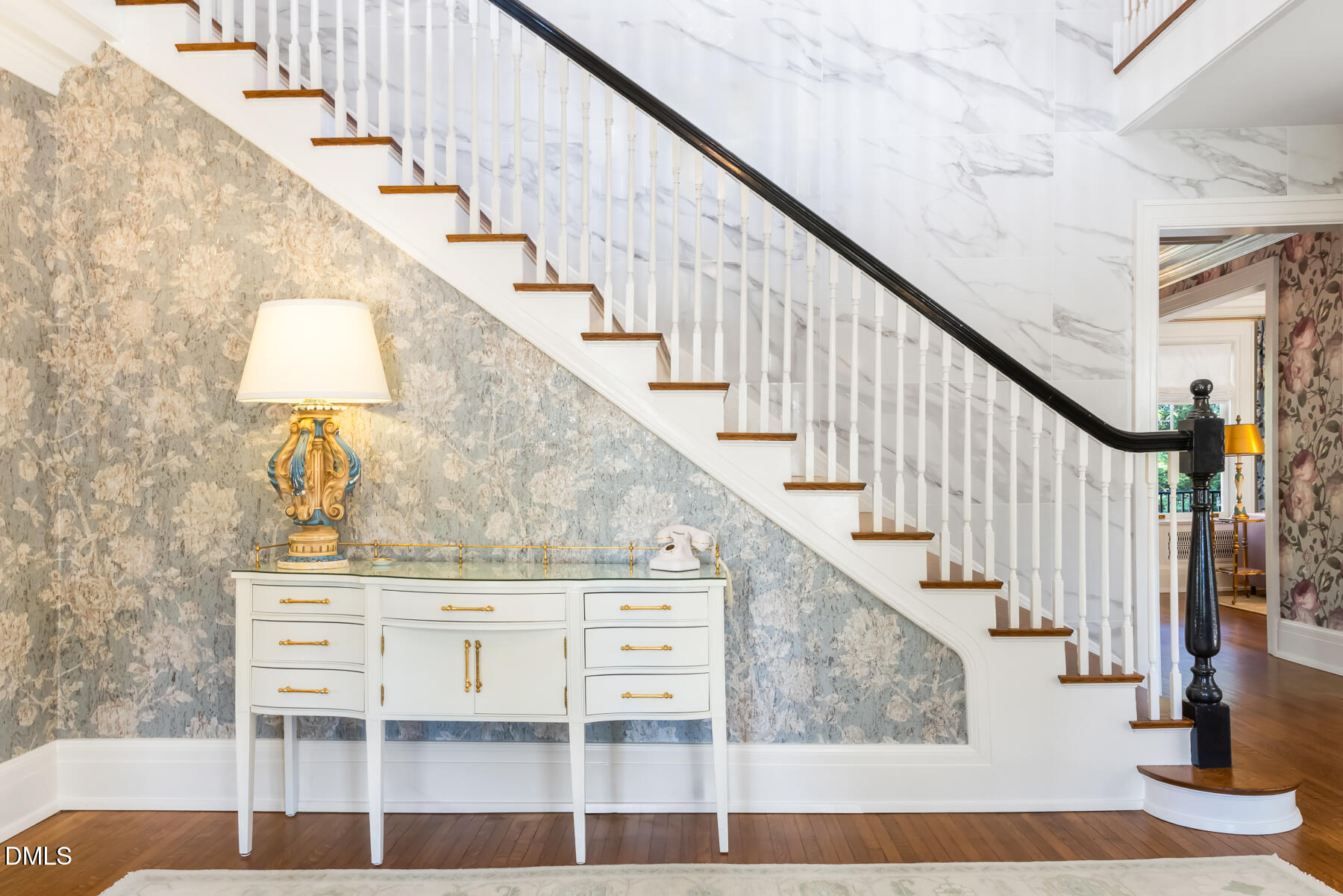 516 North Blount Street Raleigh, NC 27604 - Photo 21 of 45 a view of entryway and hall