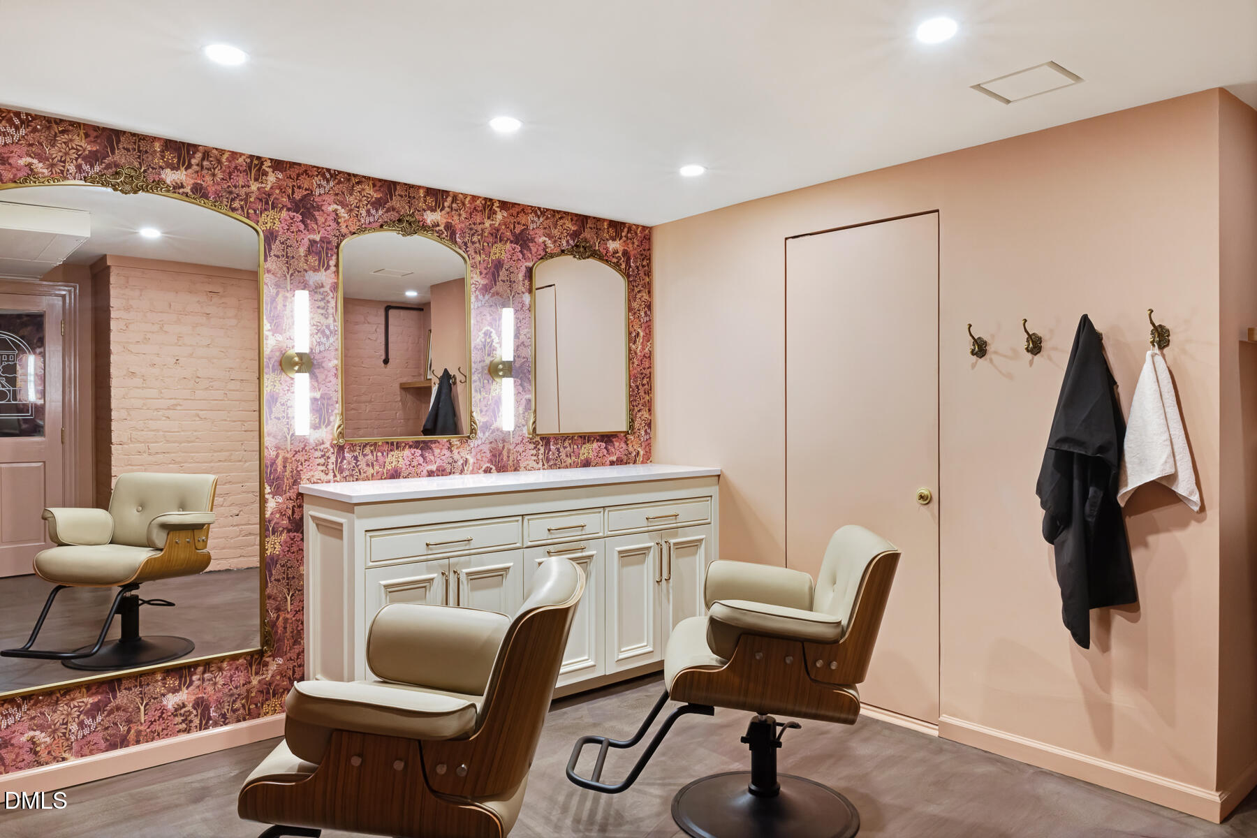 516 North Blount Street Raleigh, NC 27604 - Photo 25 of 32 260421_439w