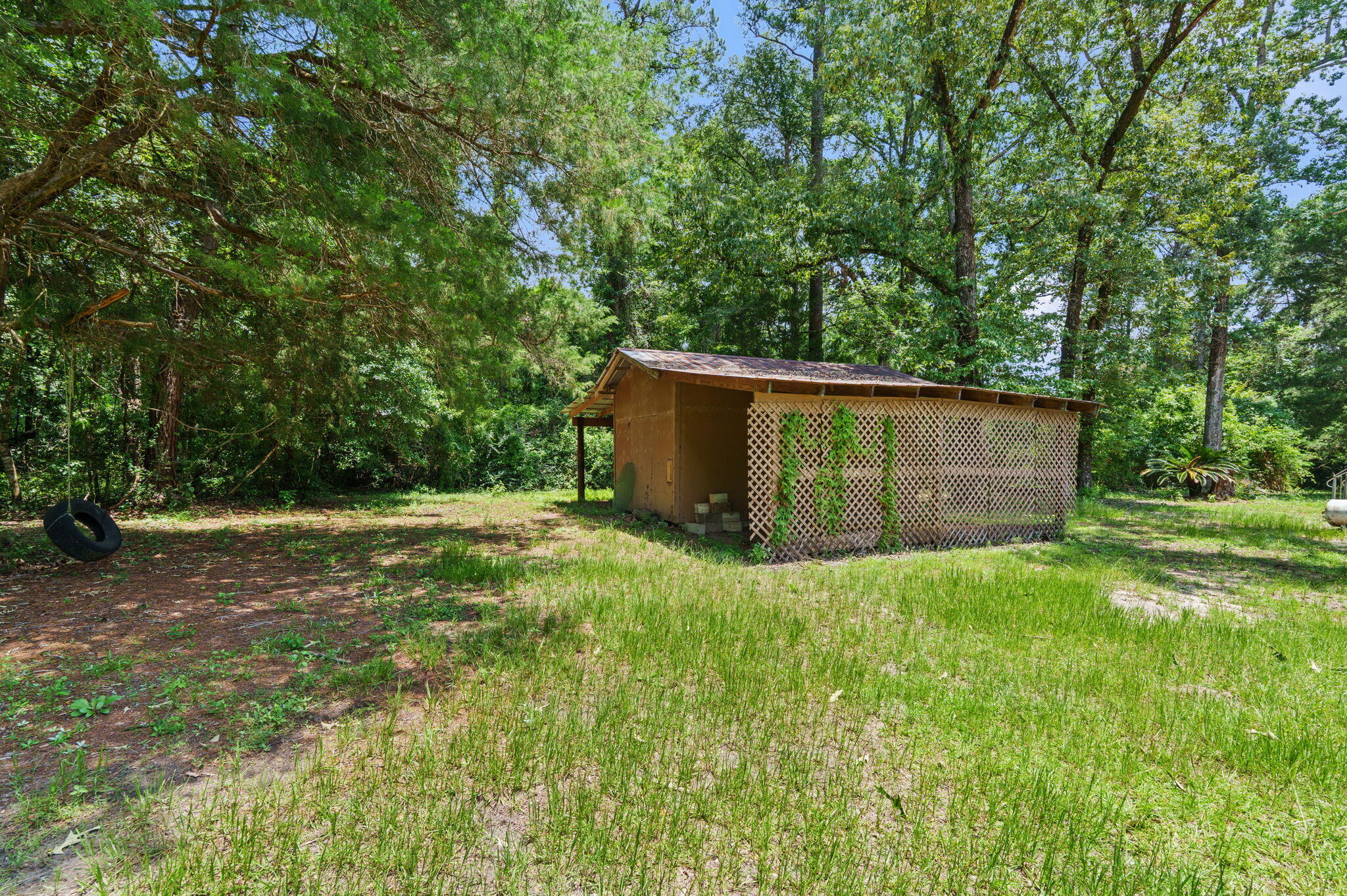 92 Howell Bluff Road Ponce de Leon, FL 32455 - Photo 31 of 41 32-web-or-mls-92 howell-32