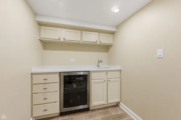 $1,300,000 | 1940 Chestnut Avenue, Wilmette, IL 60091