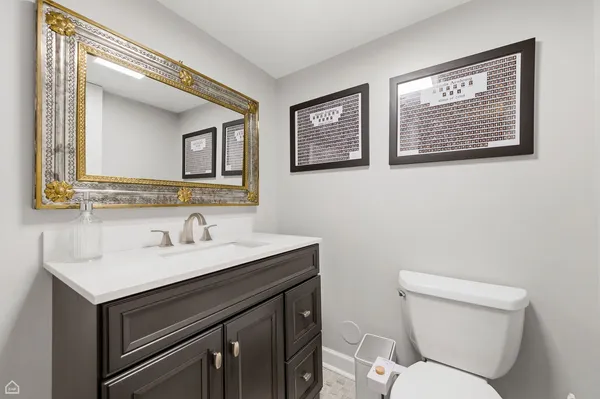 $1,300,000 | 1940 Chestnut Avenue, Wilmette, IL 60091