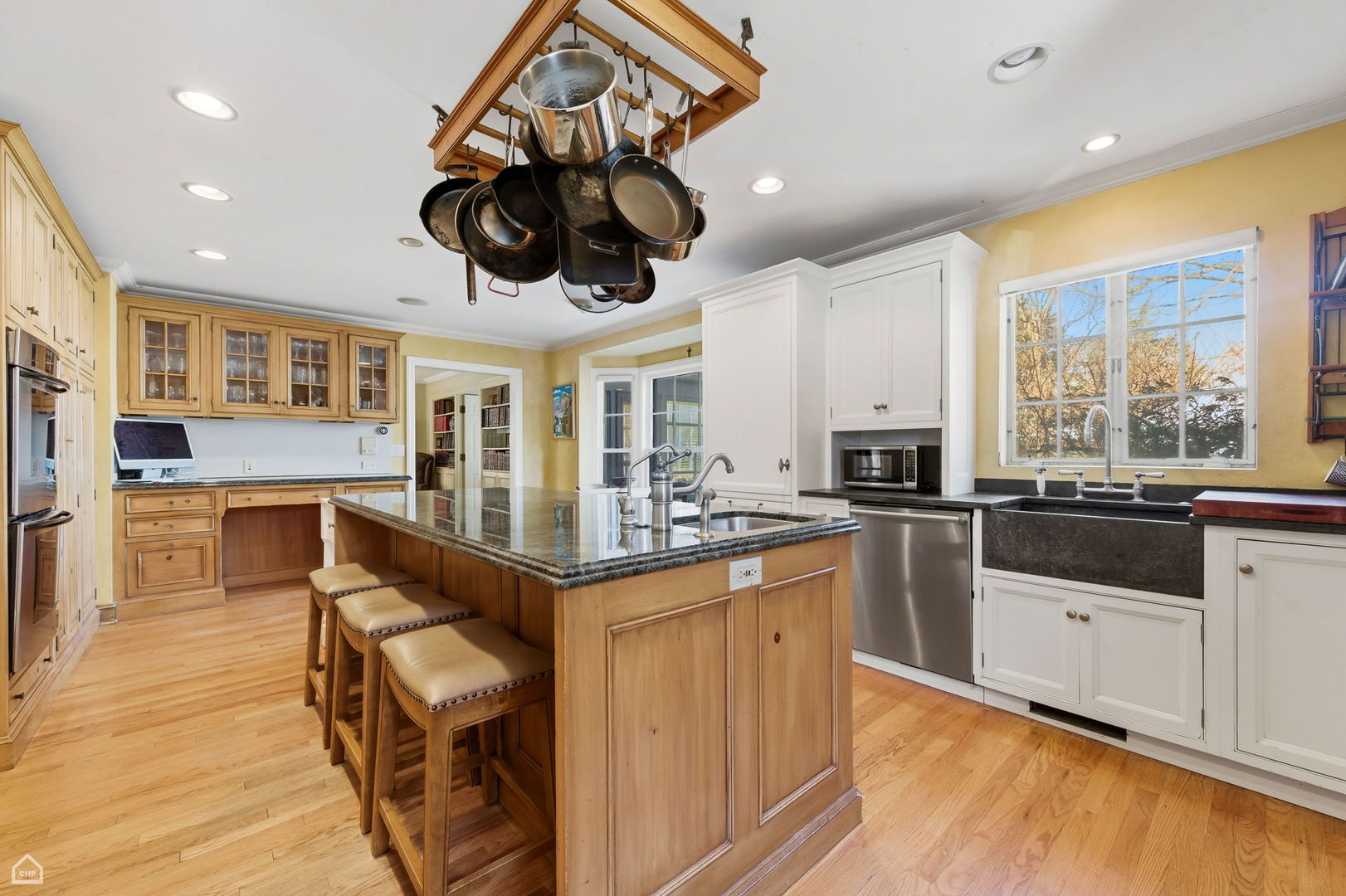 1940 Chestnut Avenue Wilmette, IL 60091 - Photo 4 of 25