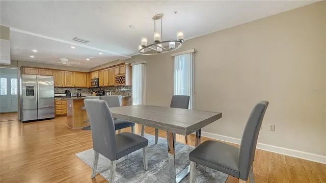 $2,240,000 | 462 Island Circle, Sarasota, FL 34242