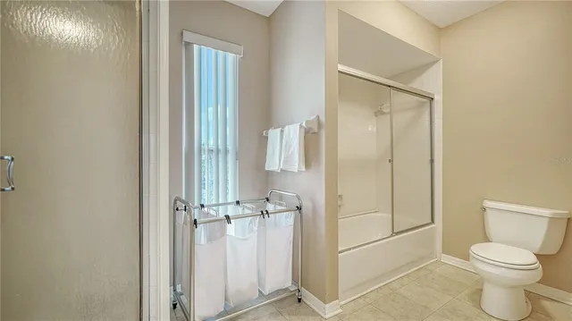 $2,240,000 | 462 Island Circle, Sarasota, FL 34242