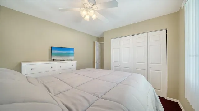 $2,240,000 | 462 Island Circle, Sarasota, FL 34242