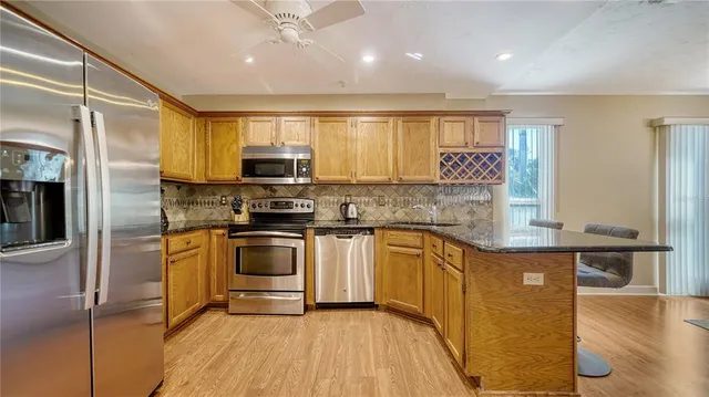 $2,240,000 | 462 Island Circle, Sarasota, FL 34242