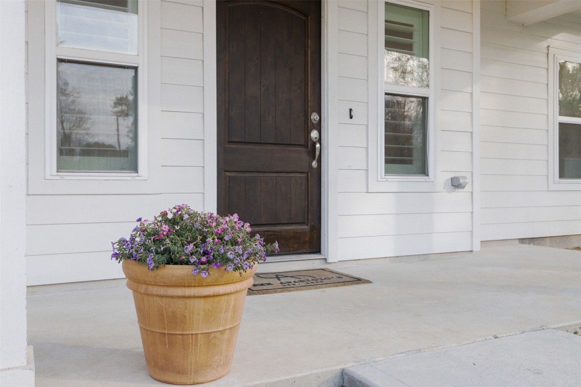 44206 Springer Road Hempstead, TX 77445 - Photo 7 of 43 a view of a house with a potted plant