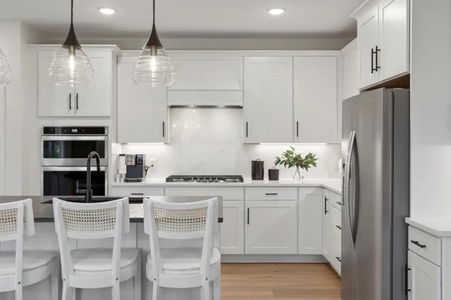 $634,090 | 4602 Island Pk Bay, Woodbury, MN 55129